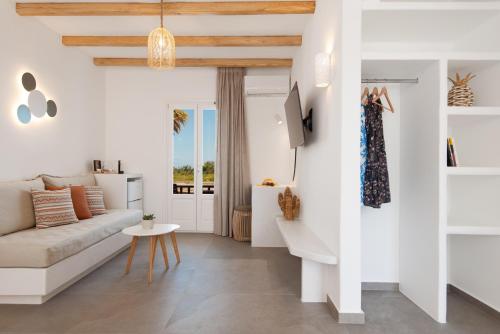 Gallery image of Hotel Efrosini in Platis Yialos Sifnos