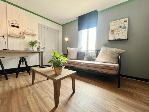 Fotografie z fotogalerie ubytování Chambre Notaire v destinaci Cosne-dʼAllier