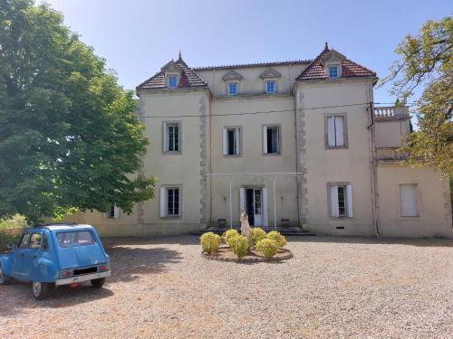 Dreamy Château for big groups and their pets