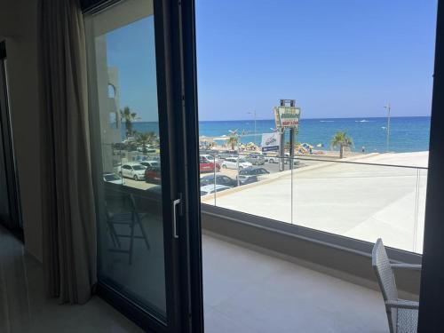 Γενική θέα στη θάλασσα ή θέα στη θάλασσα από  αυτό το διαμέρισμα