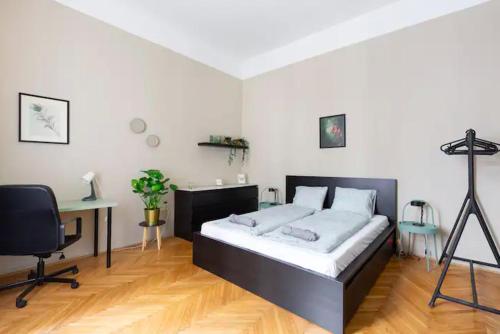 Jungle & Beach Hideaway 2BR and Danube River