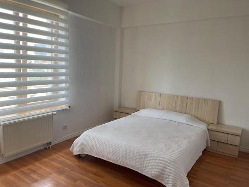 Ένα ή περισσότερα κρεβάτια σε δωμάτιο στο 2 Bedroom Condo near Sukhbaatar square
