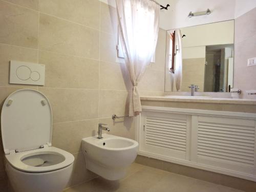 Ένα μπάνιο στο Libra Luxury Holyidays