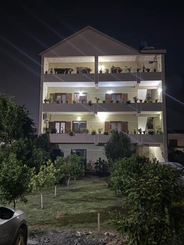 Villa's Daci