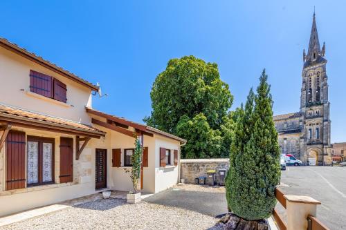 Maison Place de l'Eglise