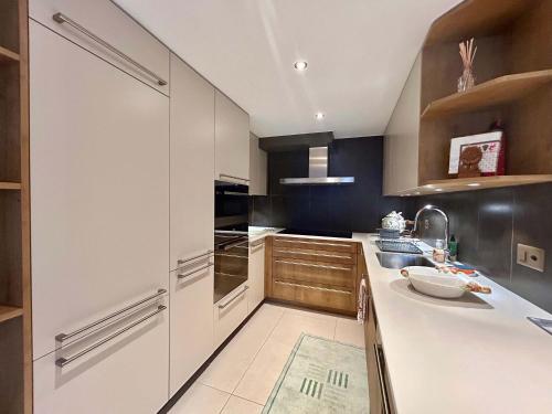 Gstaad Center Top Luxury Apartment 1