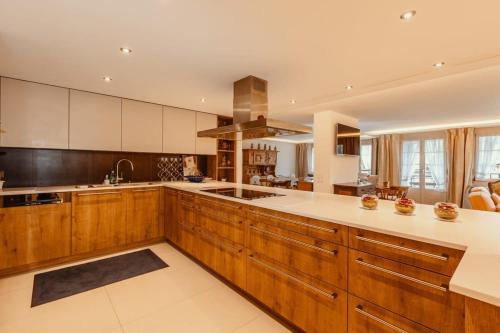 Gstaad Center Top Luxury Apartment 2