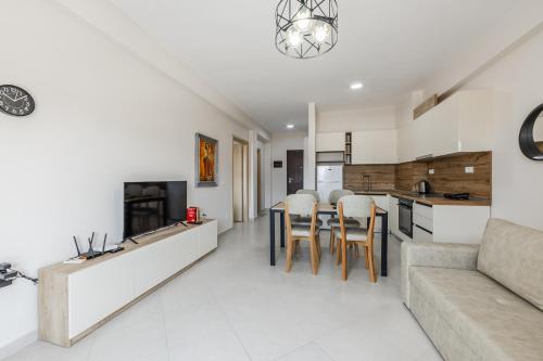 Ivory Rose Apartment