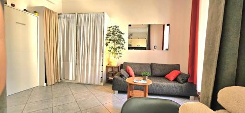 Photo de la galerie de l'établissement Cocoon Moderne, Close to Train Station & Shops, à Nice