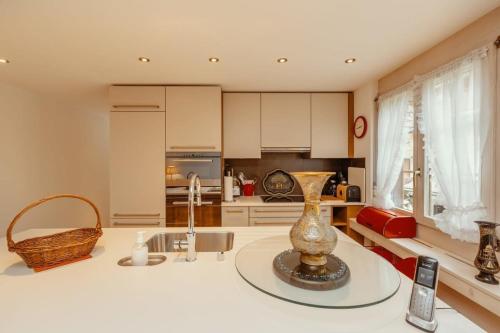Gstaad Center Top Luxury Apartment 3