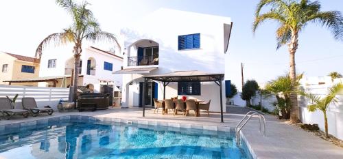 Villa Elia Blue , hot tube , heated pool