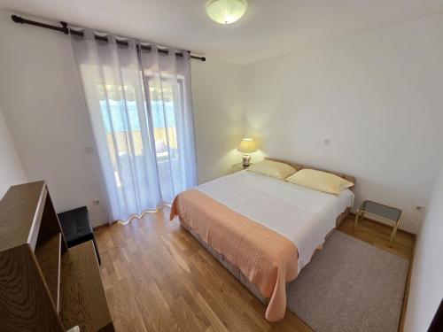 BLAZ 3 - Apartment 5 pax, terrace with sea view, 150 m from the beach