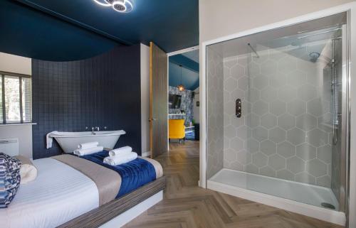 Koupelna v ubytování Oakwood Lodges with Hot tubs York