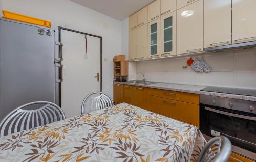 Gorgeous Home In Zadar With Wifi