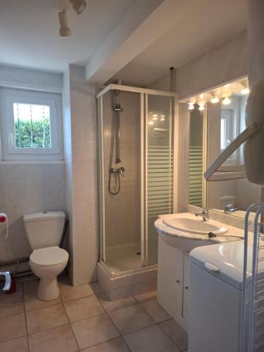 Ένα μπάνιο στο Independent F2 pool sauna garden