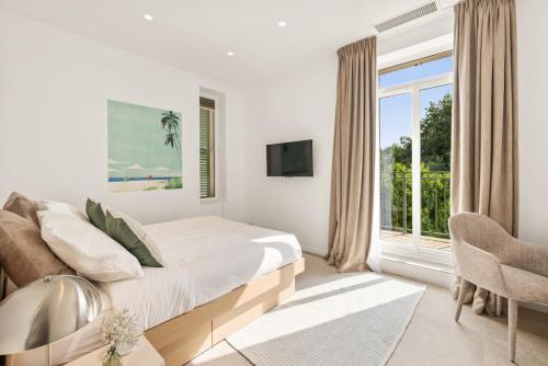 Central Luxurious Property