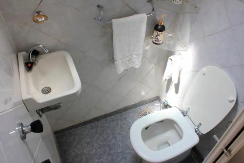 Ένα μπάνιο στο Hospedaje de Raimundo y Monica