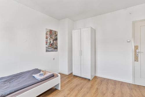 Katil atau katil-katil dalam bilik di Monteur Apartments Oberboihingen near Stuttgart Parking,Wifi,Smart,Smart TV