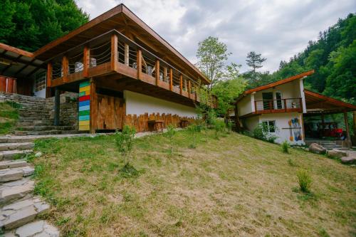 Φωτογραφία από το άλμπουμ του Green Camp - Adventure Glamping σε Gura Teghii