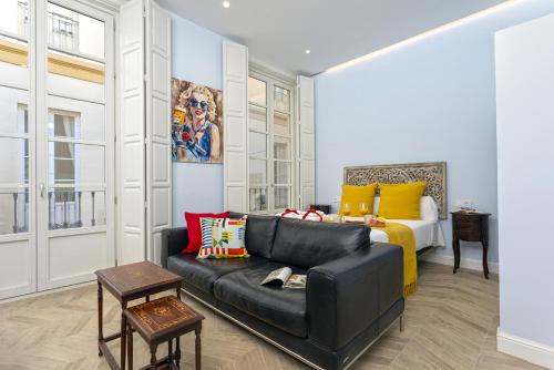 -MalagaSunApts-Picasso Classic