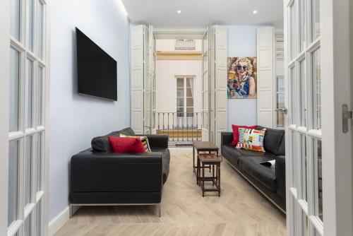 -MalagaSunApts-Picasso Classic