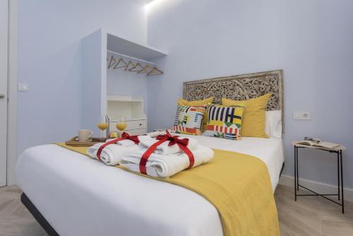 -MalagaSunApts-Picasso Classic