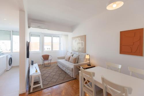FLH Campo Ourique Sunny Retreat