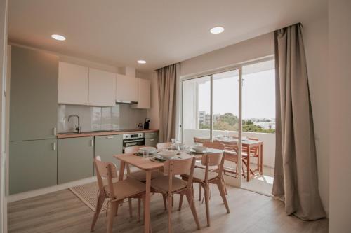 FLH Albufeira Boho Chic with Balcony