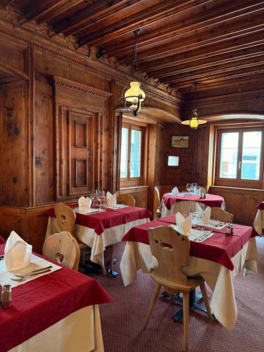 Restaurace v ubytování Hotel Corona