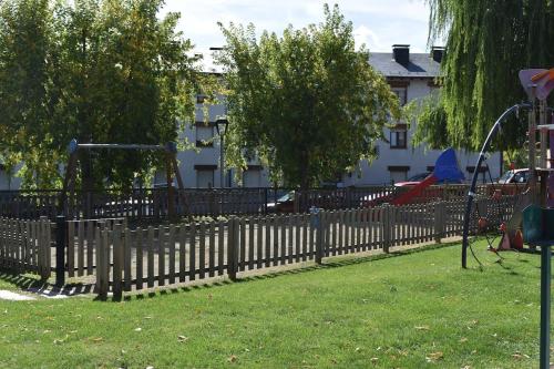 Kawasan permainan kanak-kanak di Puigcerdà Carlos's House, como en tu casa