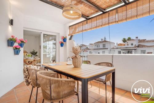 VIVI Homes - Tres Naranjos - Penthouse - pool - terrace