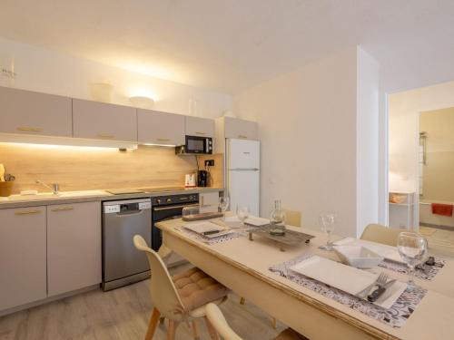 Apartment Les Embruns-5 by Interhome