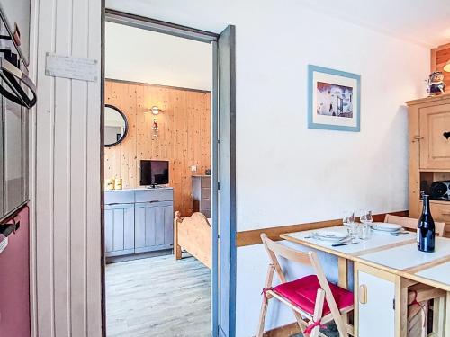 Apartment Les Chaudes Almes by Interhome