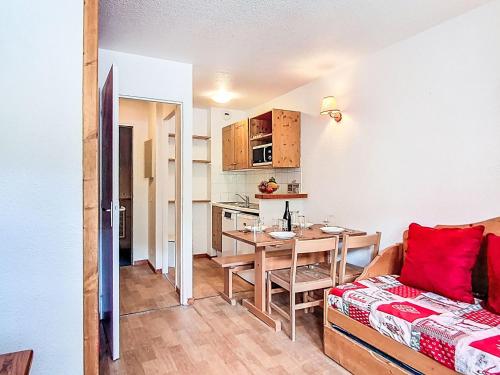 Studio Rond Point des Pistes - Val Claret-25 by Interhome