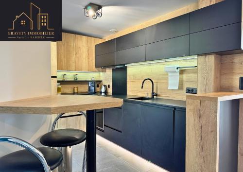 Una cocina o zona de cocina en Fabuleux T3 - Marignier