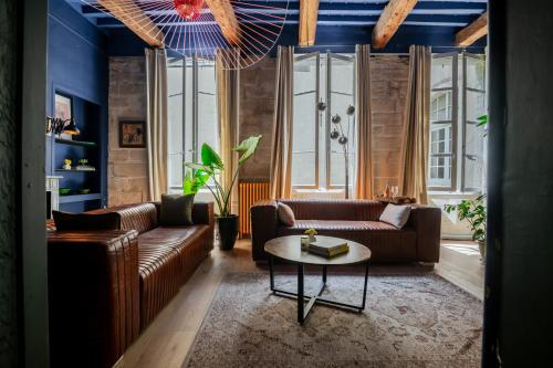 Unique character apartment - heart of Avignon - quiet & charming photo 5