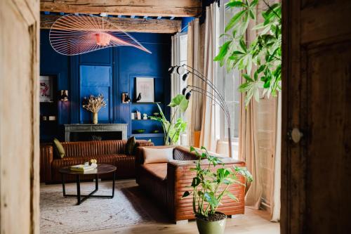 Unique character apartment - heart of Avignon - quiet & charming photo 14