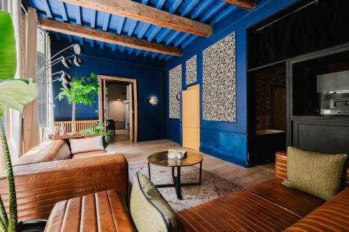 Unique character apartment - heart of Avignon - quiet & charming photo 19