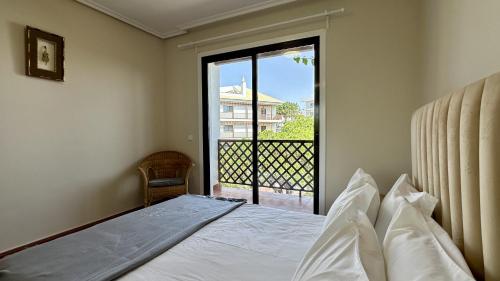 Sun - Shared Pool - 10 Guests - Albufeira