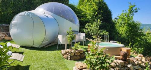 Les Bulles Du Coq De Champagne