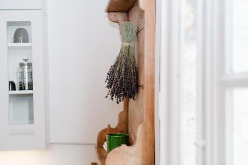 Unique character apartment - heart of Avignon - quiet & charming photo 27