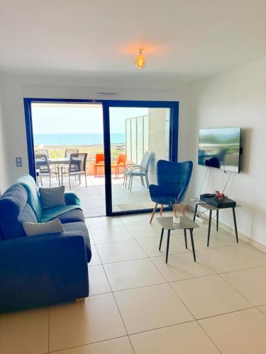 #Sète Front de mer Piscine Box privé Clim