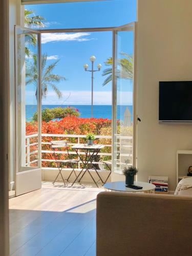 Stunning flat with sea view & garden on Promenade dA