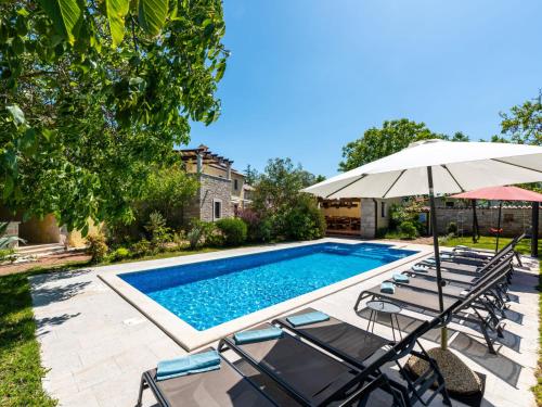 Holiday Home Ive by Interhome