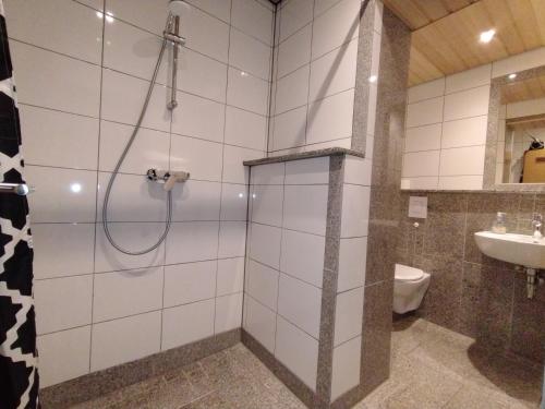 Ένα μπάνιο στο Monteurwohnung Rhede im 1OG