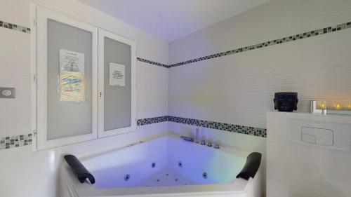 Fotografie z fotogalerie ubytování Kimia Suite Room v destinaci Osny