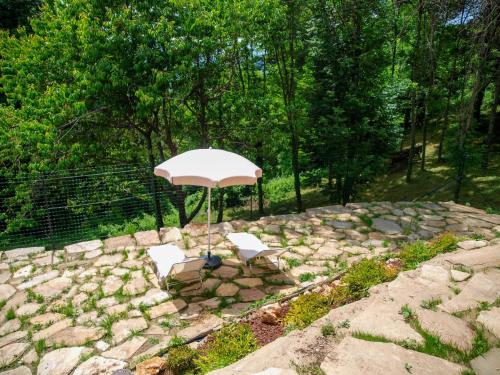 Jardín al aire libre en Holiday Home Poderi Alugi Serravalle by Interhome
