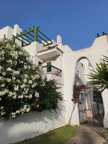 Adosado Dúplex Bahía de la Plata - Vistas Increíbles al Mar, Terraza y Jardín Privado