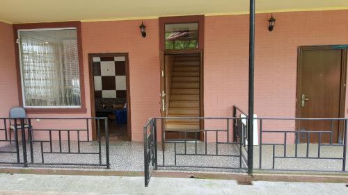 Φωτογραφία από το άλμπουμ του Holiday home in Tkhilnari #1, #2, #3, #5 σε T'khilnari