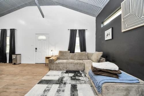 Ruang duduk di Cosytastic 2 Room Zen Den